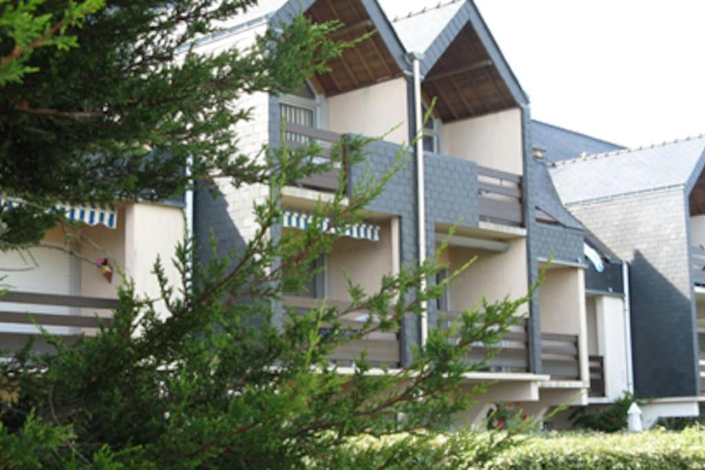 50 M De La Et Terrain De Tennis Apartment
